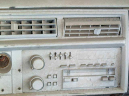 '91 Production Tape player/Radio.