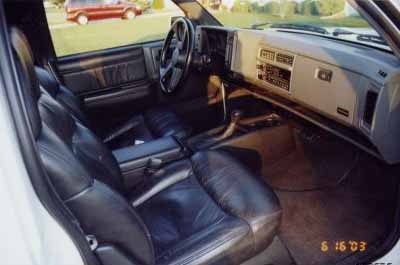 93Ty0582_05.jpg